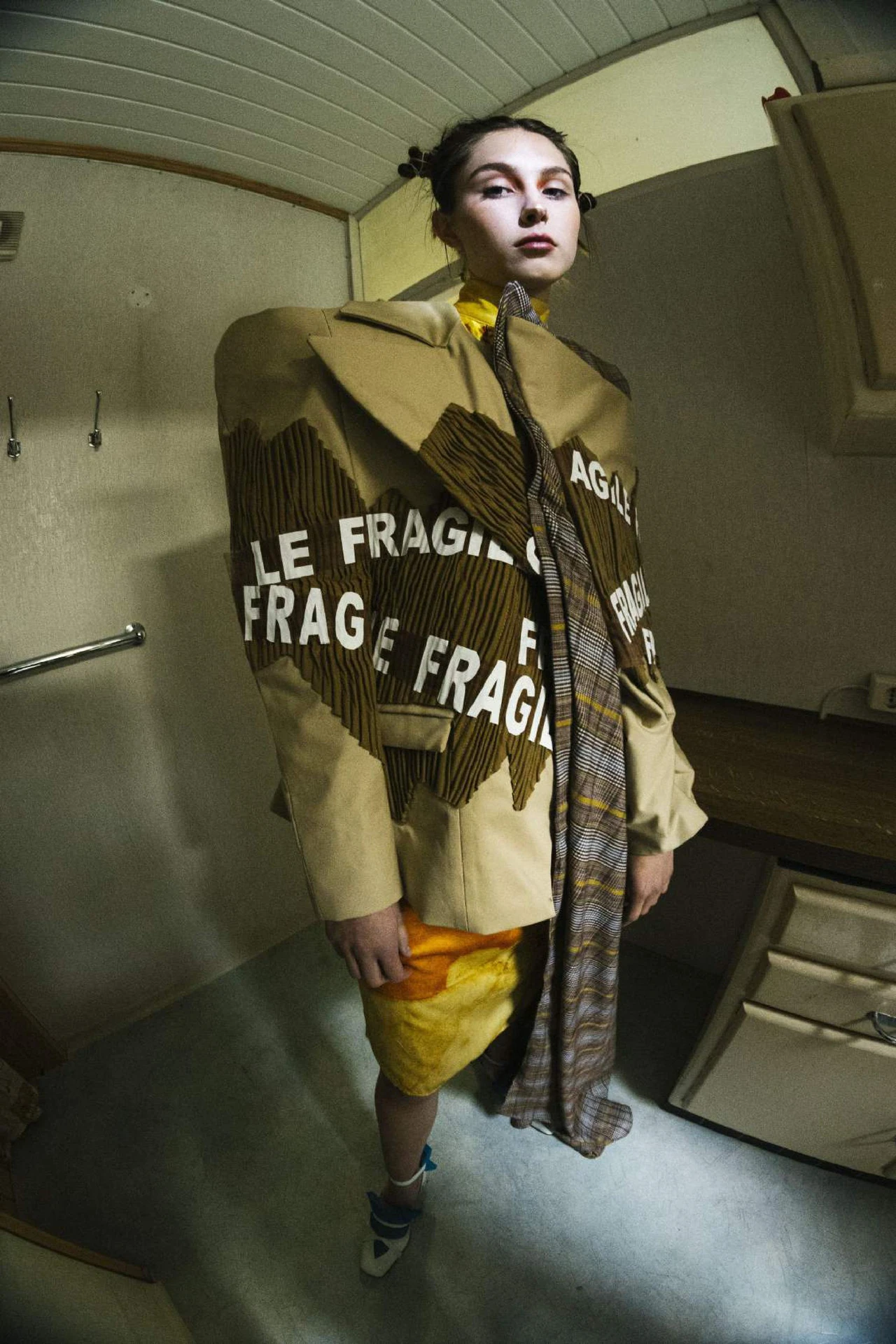 Handle with Care, editorial by coup de cœur